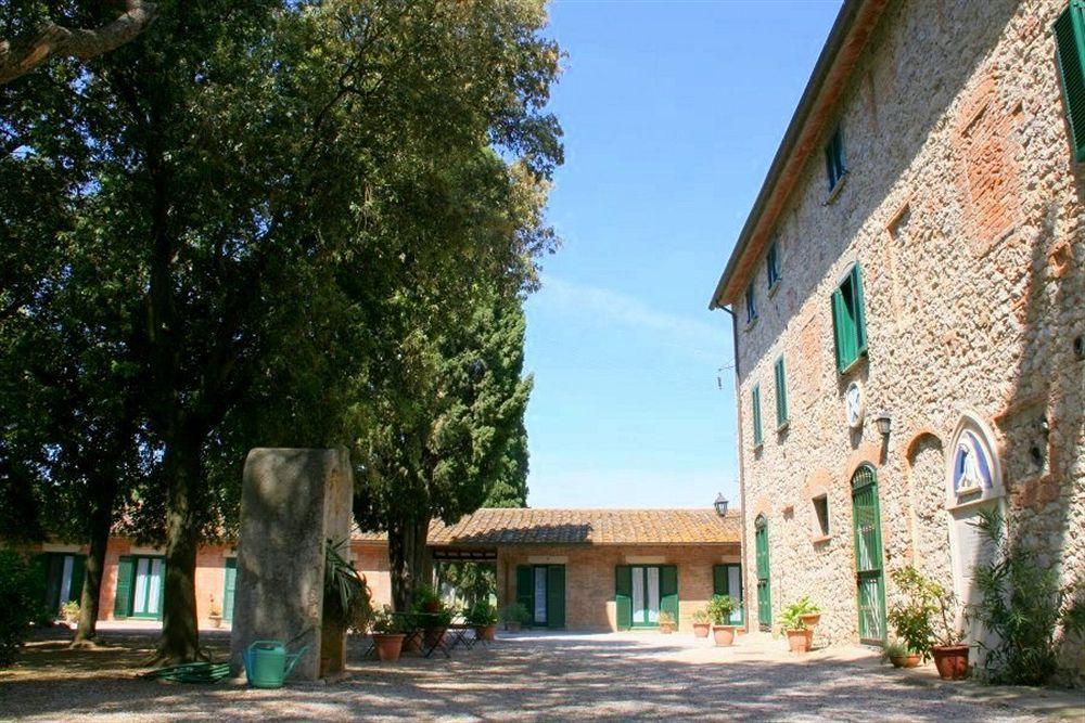 Razza Del Casalone Pensionat Grosseto Eksteriør billede